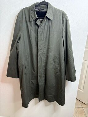 London Fog Size 38 Medium Green/Brown Fur Lined Trench Coat (FLAW)